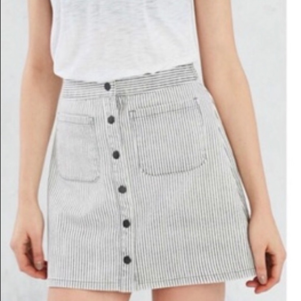 UO Striped button up skirt VACAY READY!